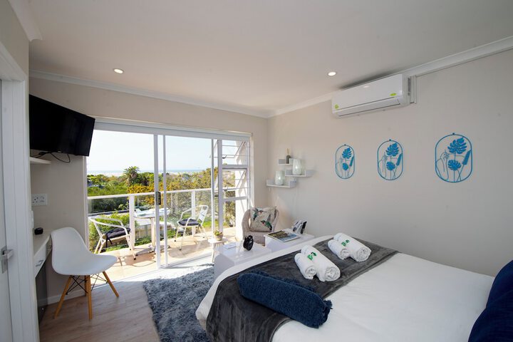 Room 3 of 47