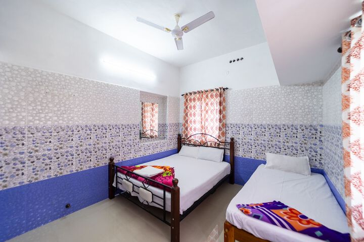 Room 10 of 30