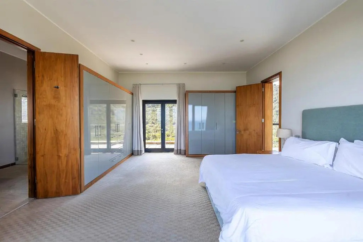 Room 3 of 15