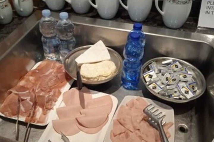 Breakfast buffet