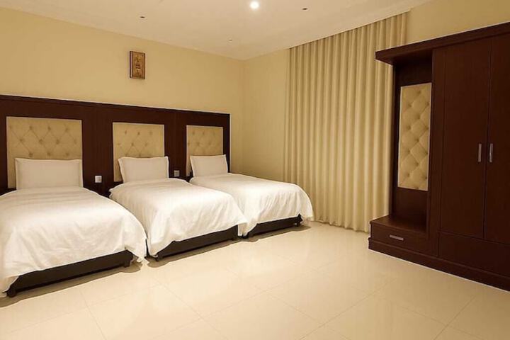 Room 8 of 31