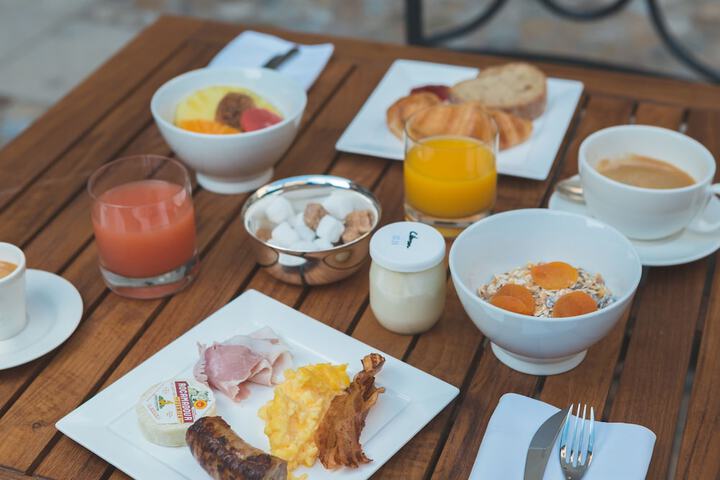 Breakfast/Coffee Service 58 of 80