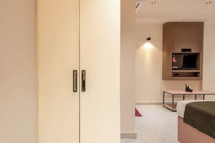 Room 20 of 53