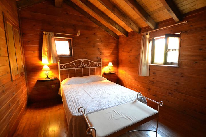 Room 6 of 38