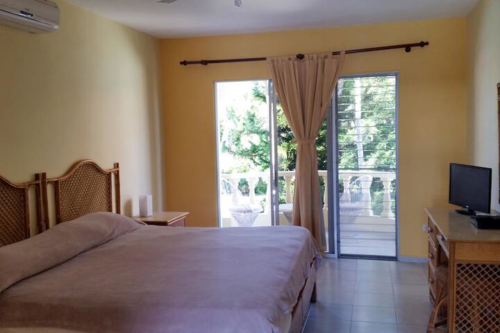 Room 3 of 58
