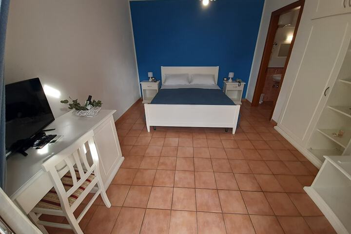 Room 71 of 249
