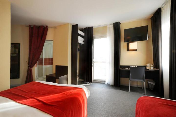 Photo 12