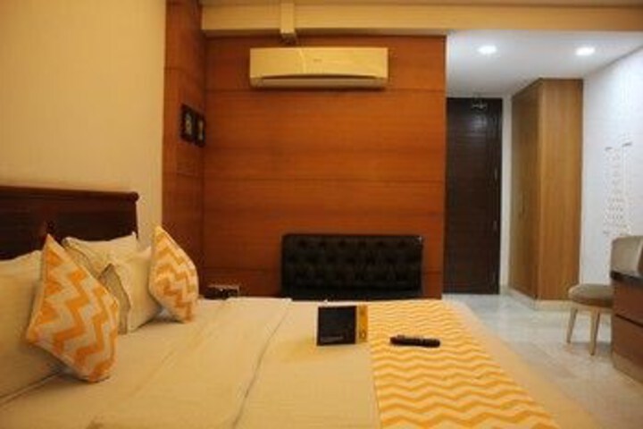 Room 14 of 23