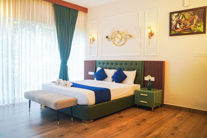 Room 15 of 36