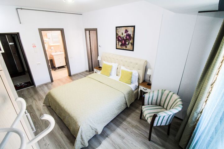 Room 21 of 81