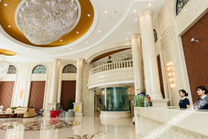 Hotel Interior 5 of 18
