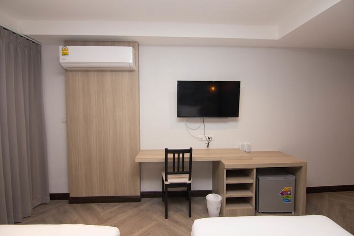 Room 29 of 48