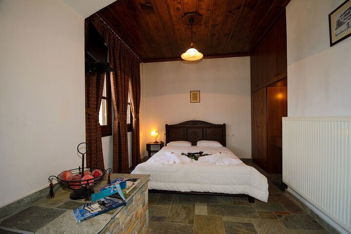 Room 15 of 68