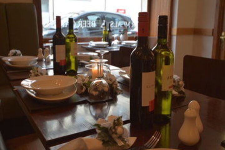 Dining 12 of 14