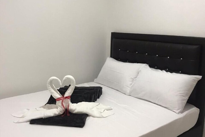Room 6 of 40