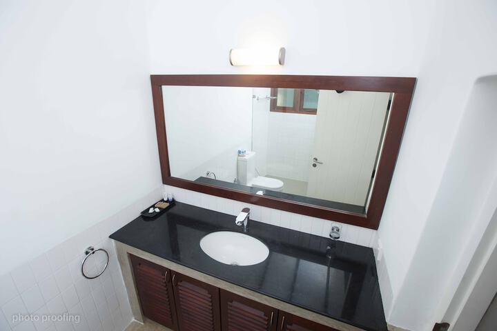 Room 15 of 29