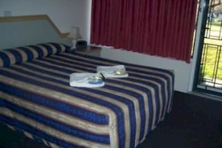 Room 8 of 21