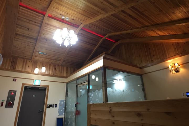 Room 14 of 19