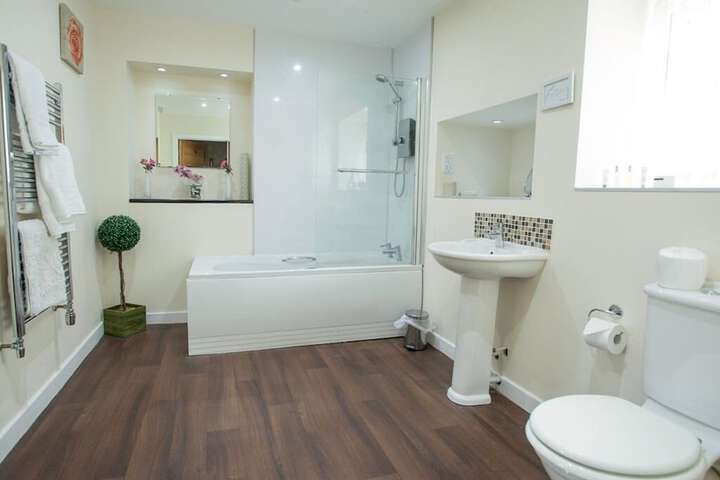 Room 14 of 22