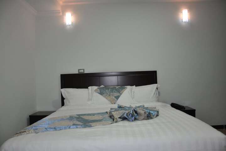 Room 11 of 47
