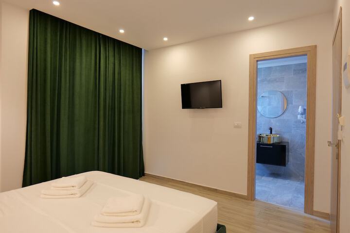 Room 29 of 103