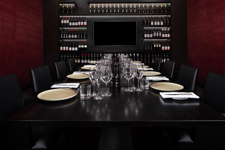Dining 48 of 76