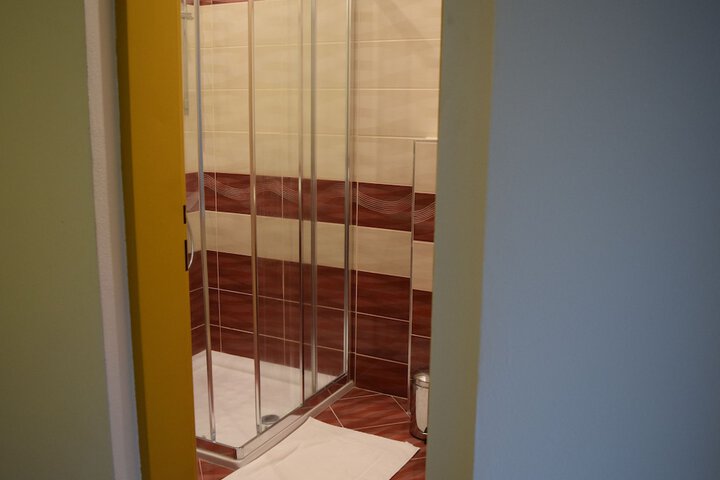 Room 63 of 90