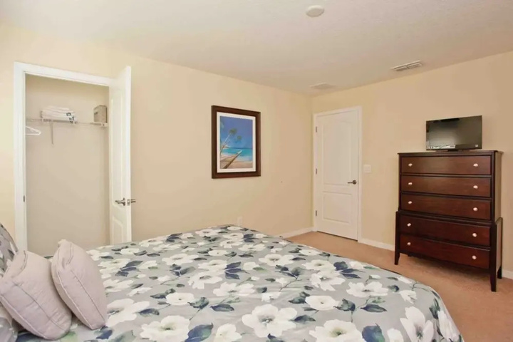 Room 2 of 15