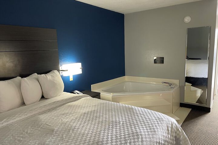 Room 19 of 43
