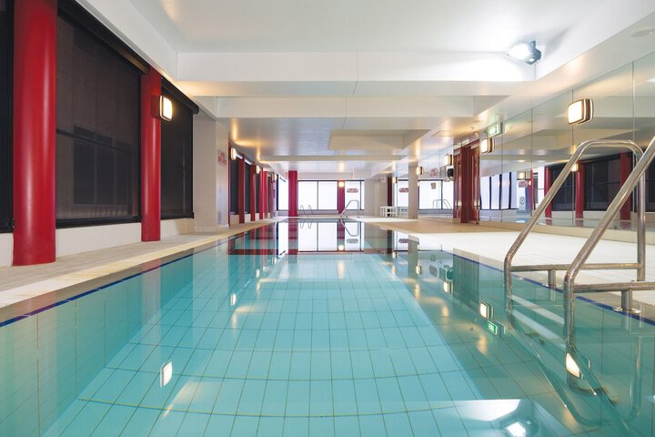 Pool 47 of 60