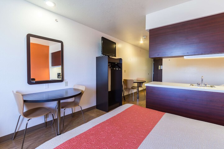 Room 12 of 55