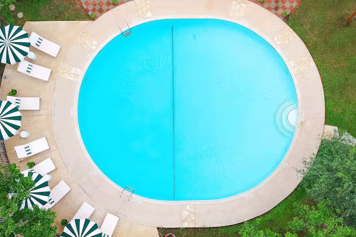 Pool 83 of 100