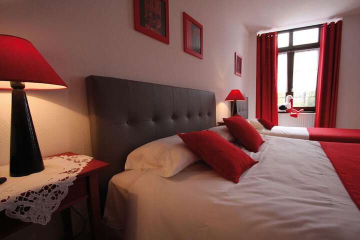 Room 90 of 147