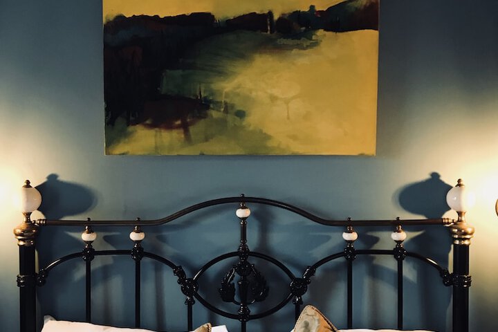Room 7 of 68