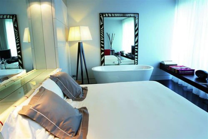 Room 5 of 43