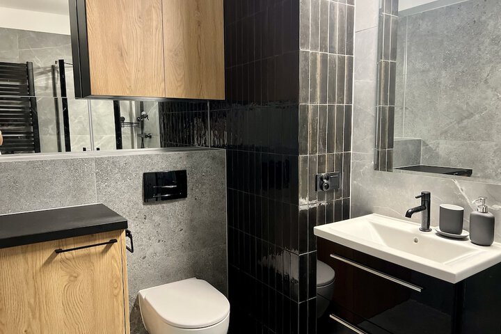 Room 155 of 181