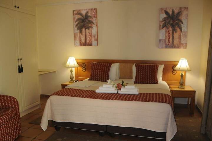 Room 4 of 30