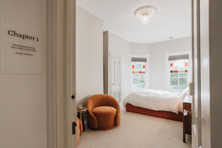Room 8 of 101