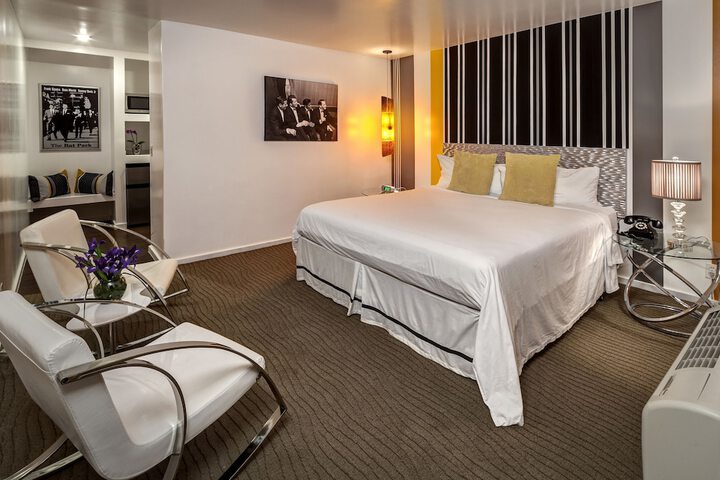 1 King Bed (15 of 44)