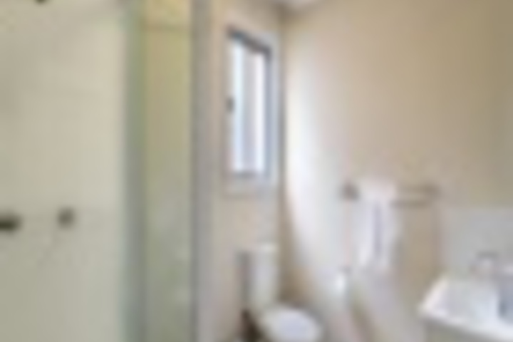 Room 182 of 611