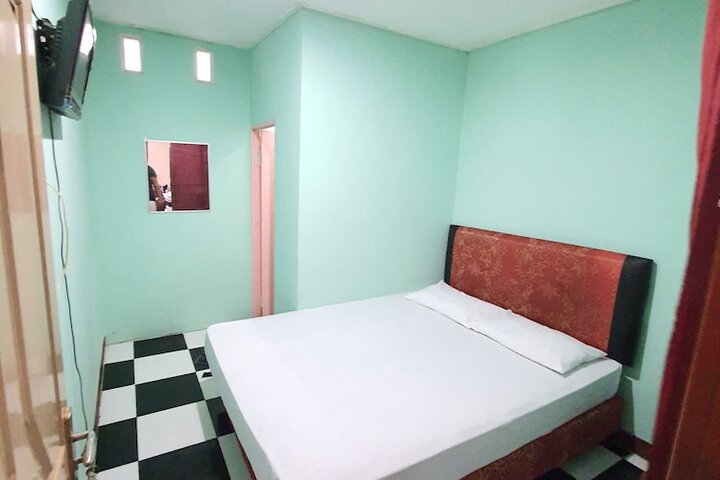 Room 1 of 4
