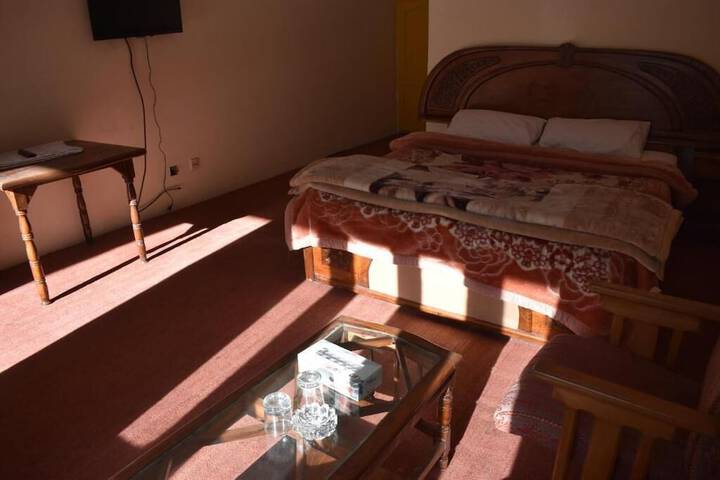 Room 3 of 14
