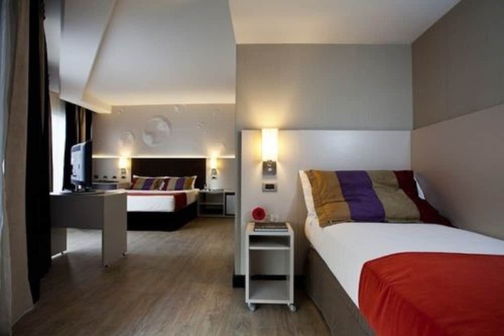 Room 14 of 41
