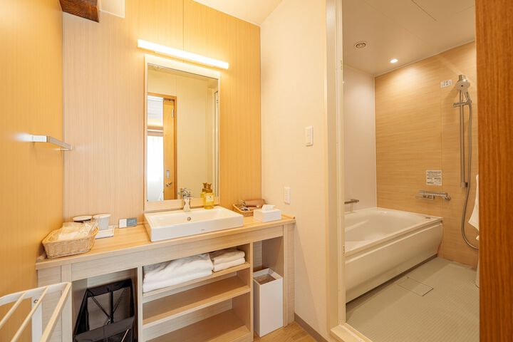 Room 40 of 73