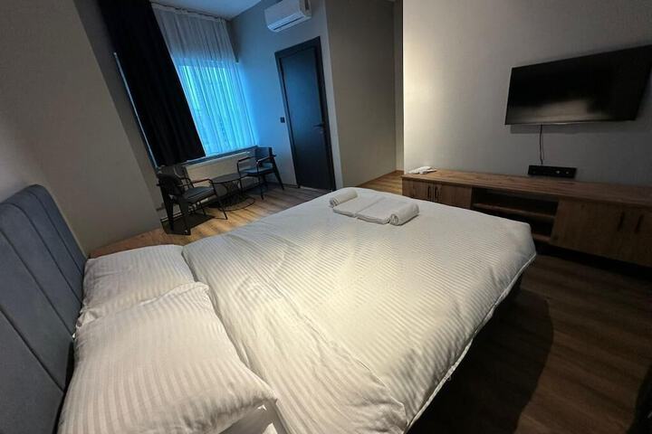 Room 2 of 13
