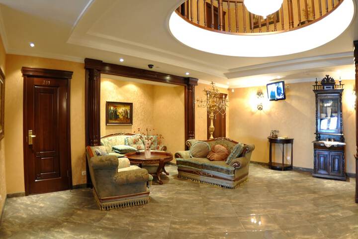 Hotel Interior 5 of 81