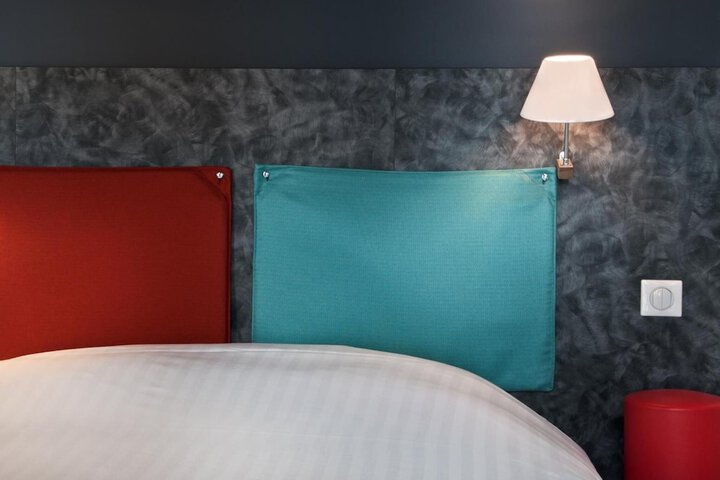 Room 16 of 26