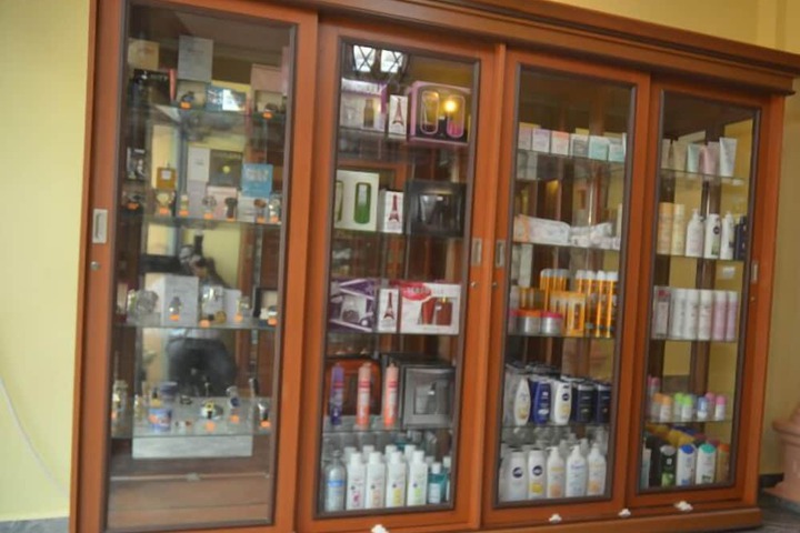 Gift Shop 30 of 43
