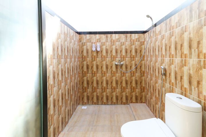 Room 7 of 42