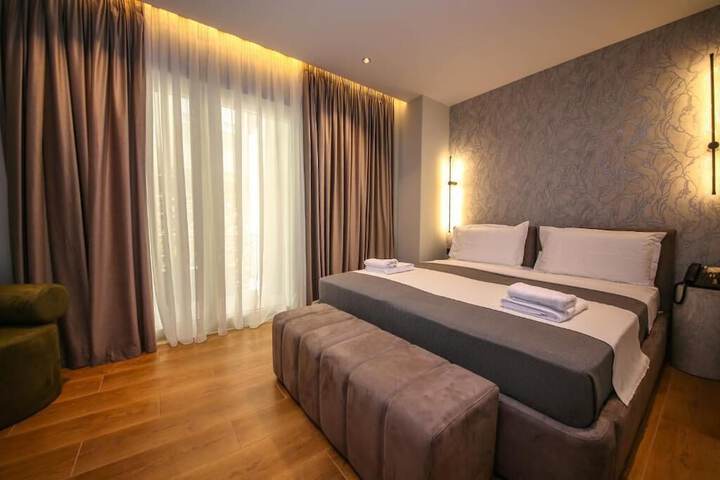 Room 49 of 108